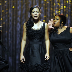10-26 - 300th Musical Performance on Glee